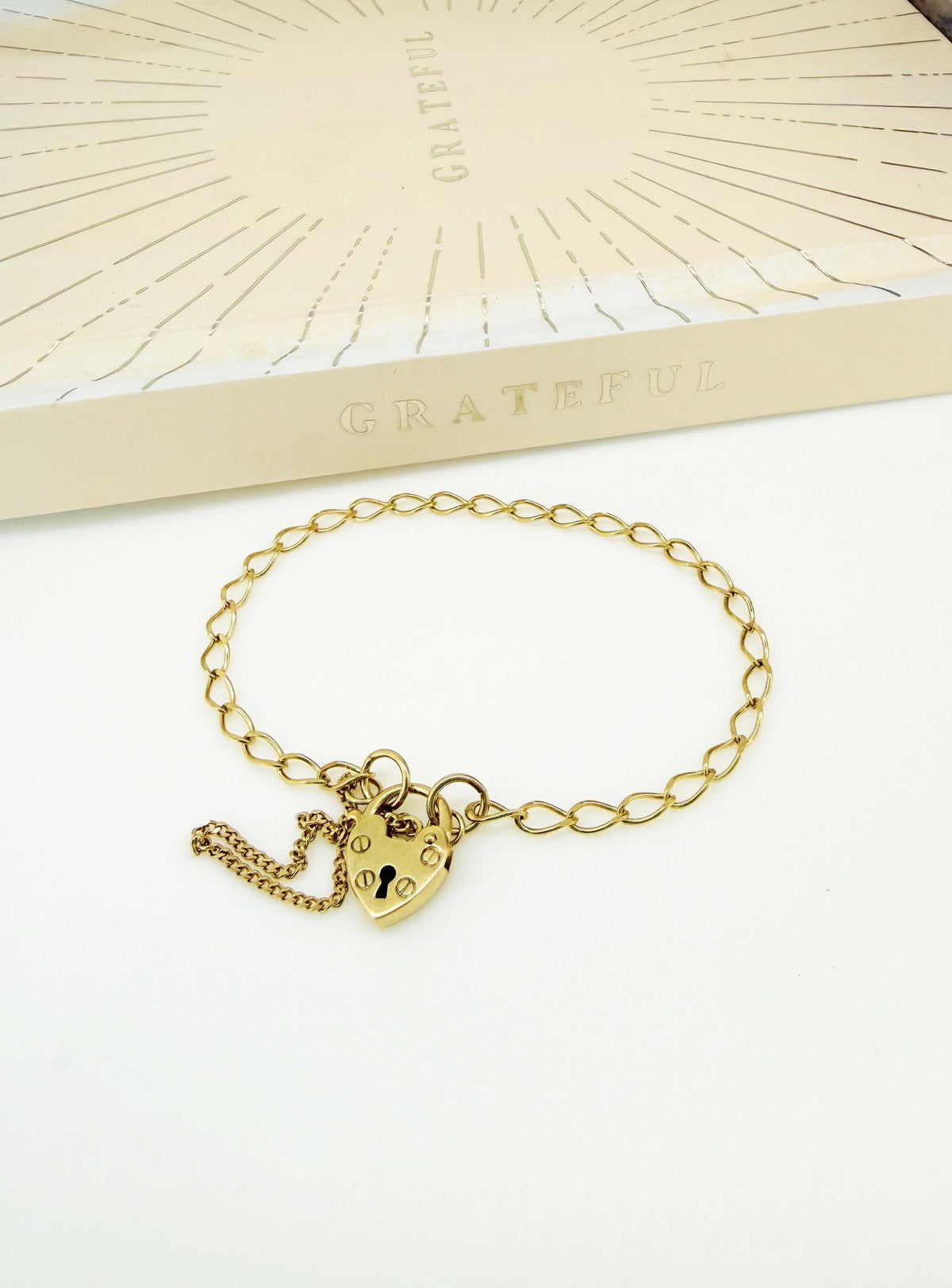 9ct Gold Baby Child Adjustable Size Curb Padlock Bracelet 16cm