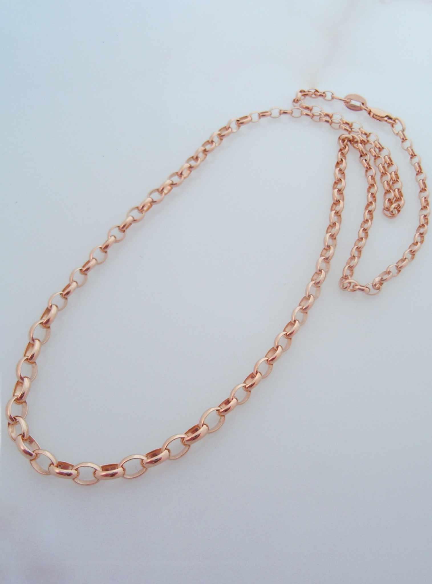 Graduated Oval Belcher Necklace Chain in 9ct Rose Gold