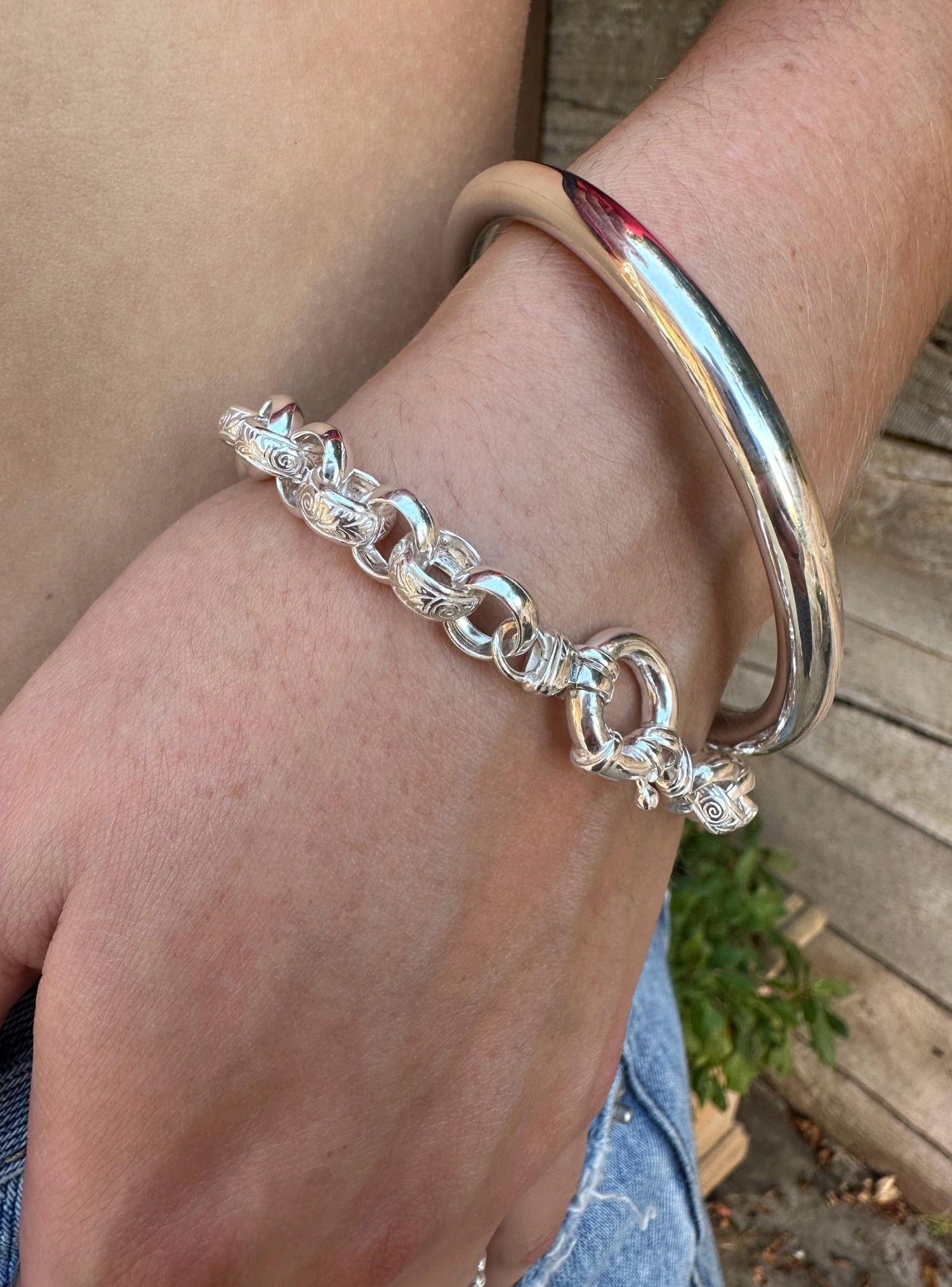 Reagan Round Belcher Bolt Ring Bracelet in All Sizes