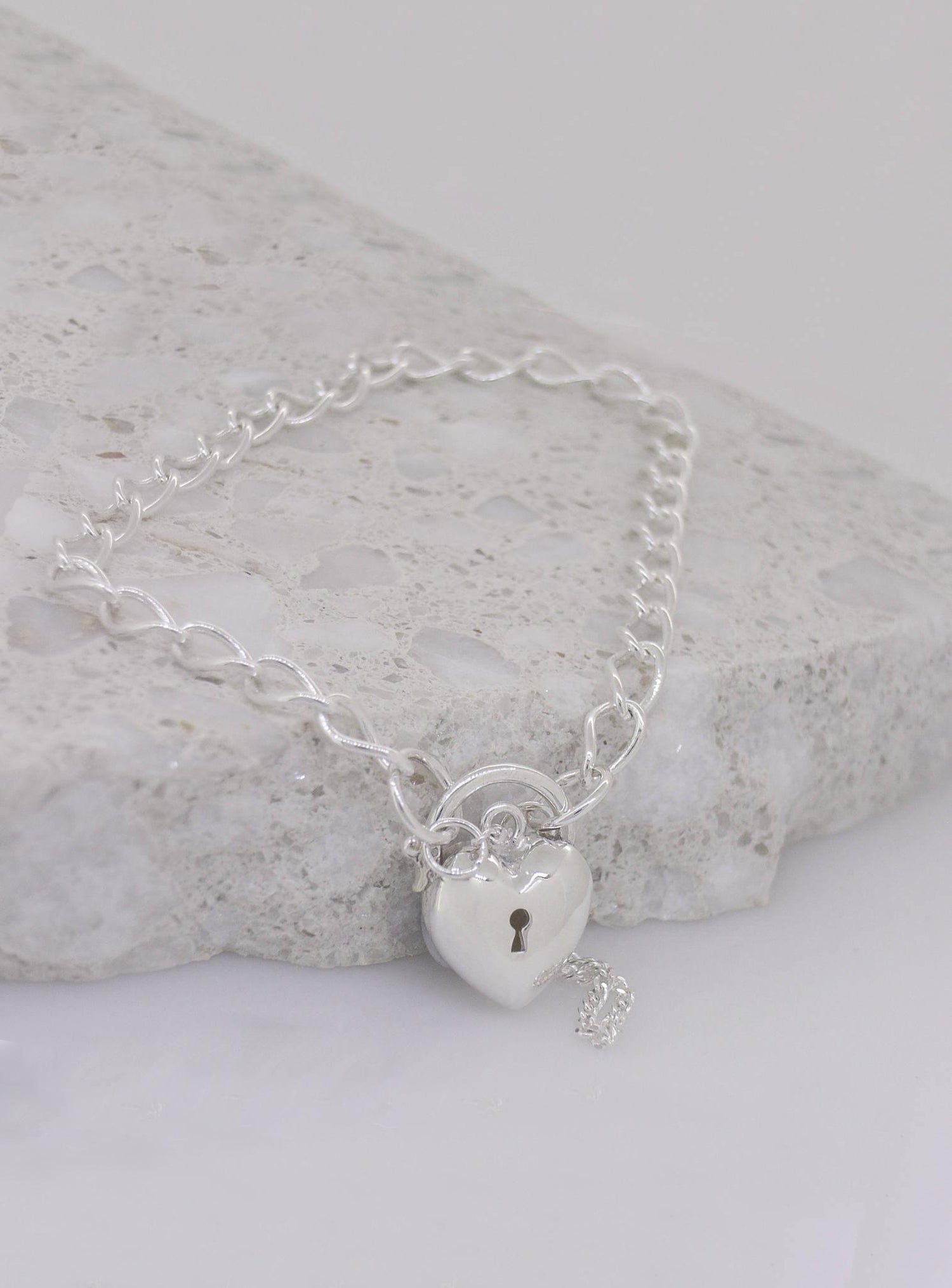 Curb Puffed Heart Padlock Bracelet in Sterling Silver
