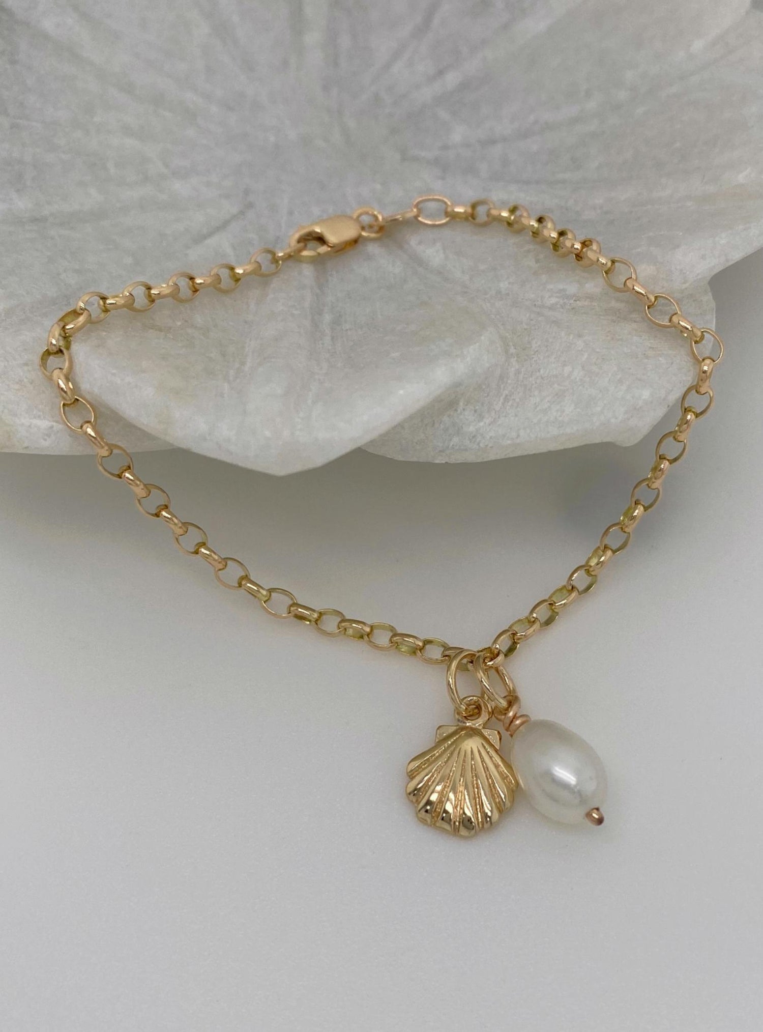 Coco Shoreline Pearl Drop Pendant in 9ct Gold